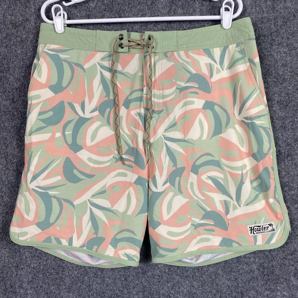 Howler Brothers Shorts Mens Size 38 Green monstera Mash Bruja Board Shorts